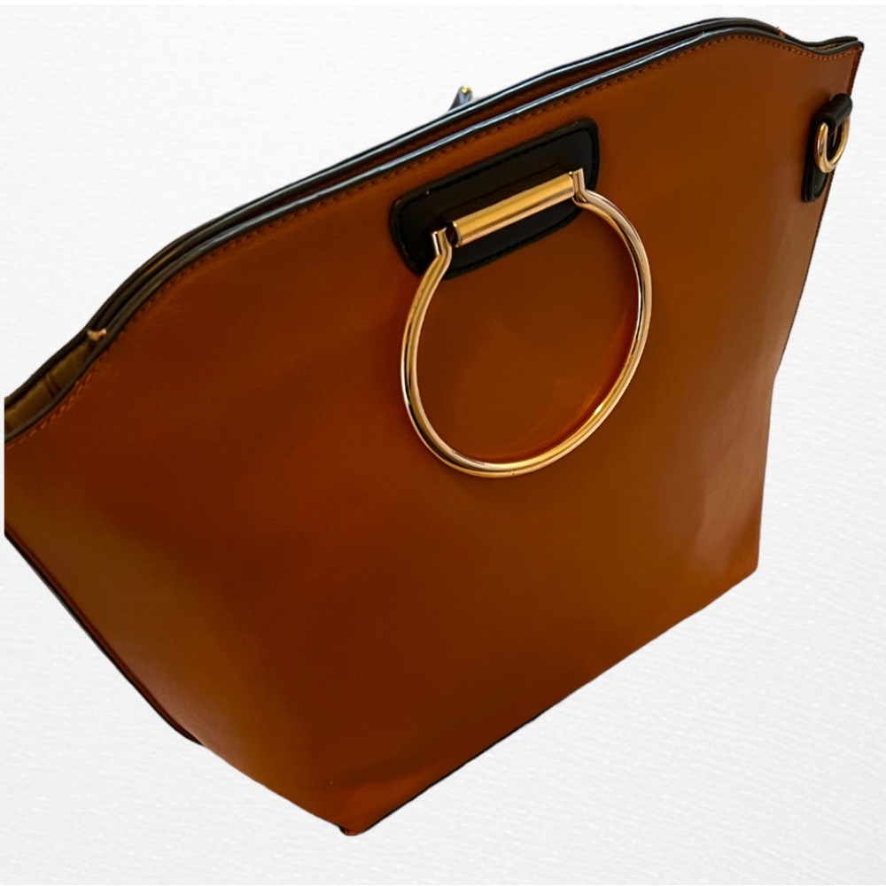 Caramel purse/cross body bag.